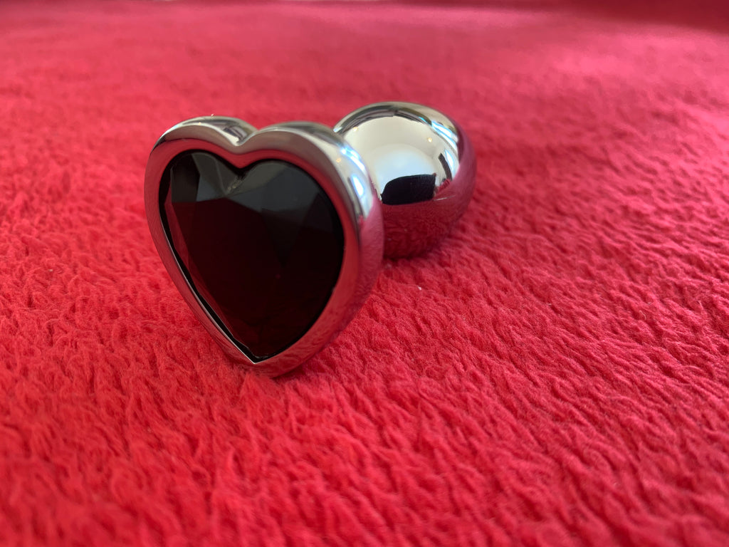 Calcinha Love + Plug Anal Pedra Negra em Formato Coração