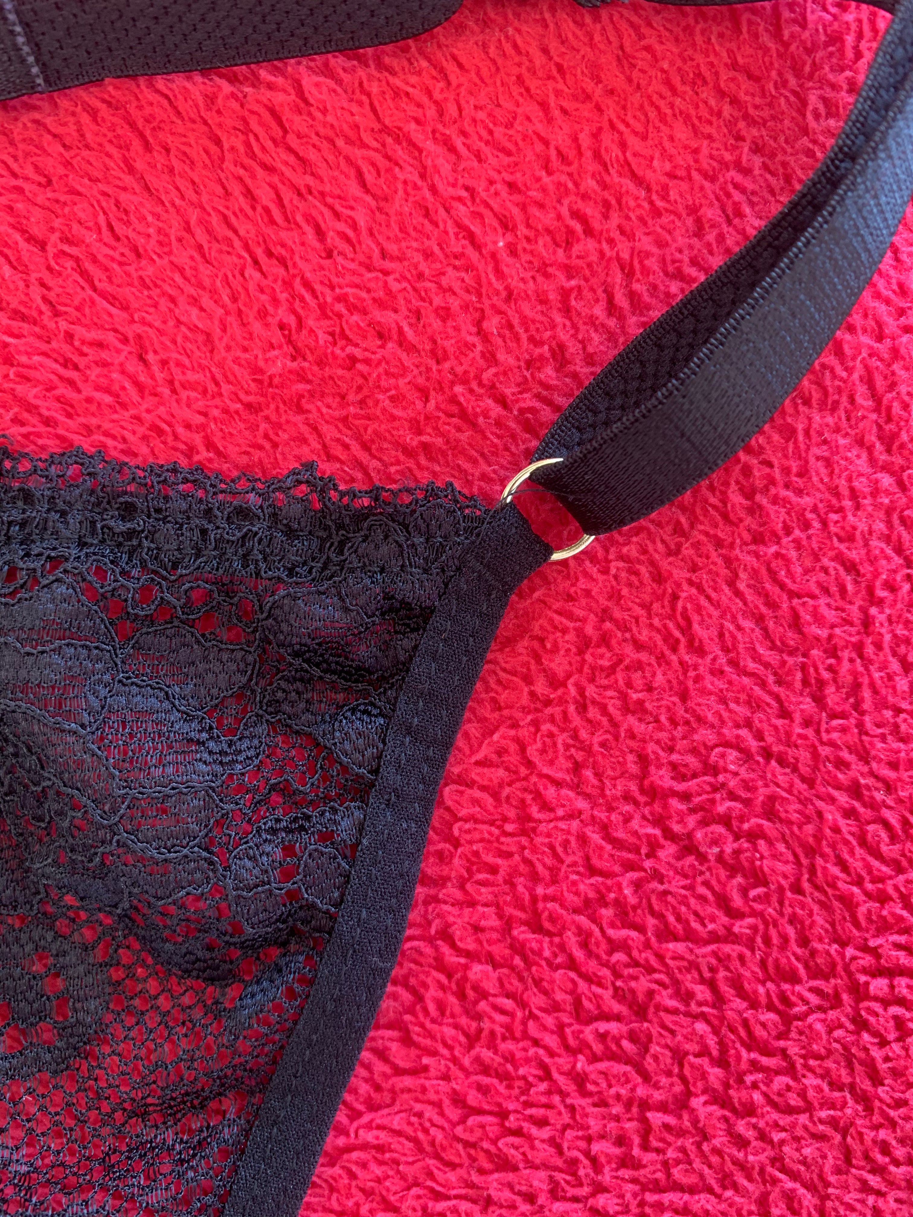 Calcinha Love + Plug Anal Pedra Negra em Formato Coração