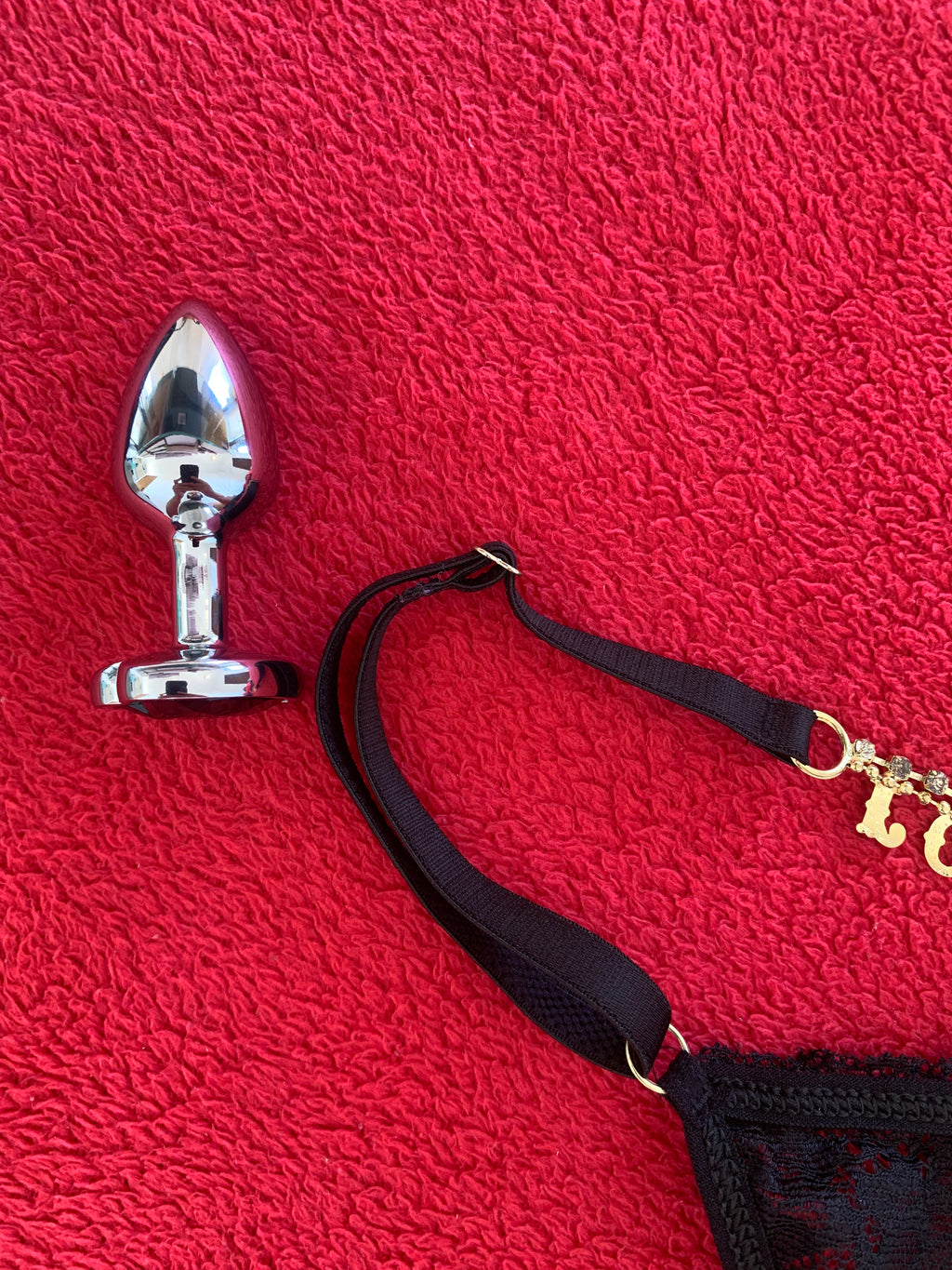 Calcinha Love + Plug Anal Pedra Negra em Formato Coração