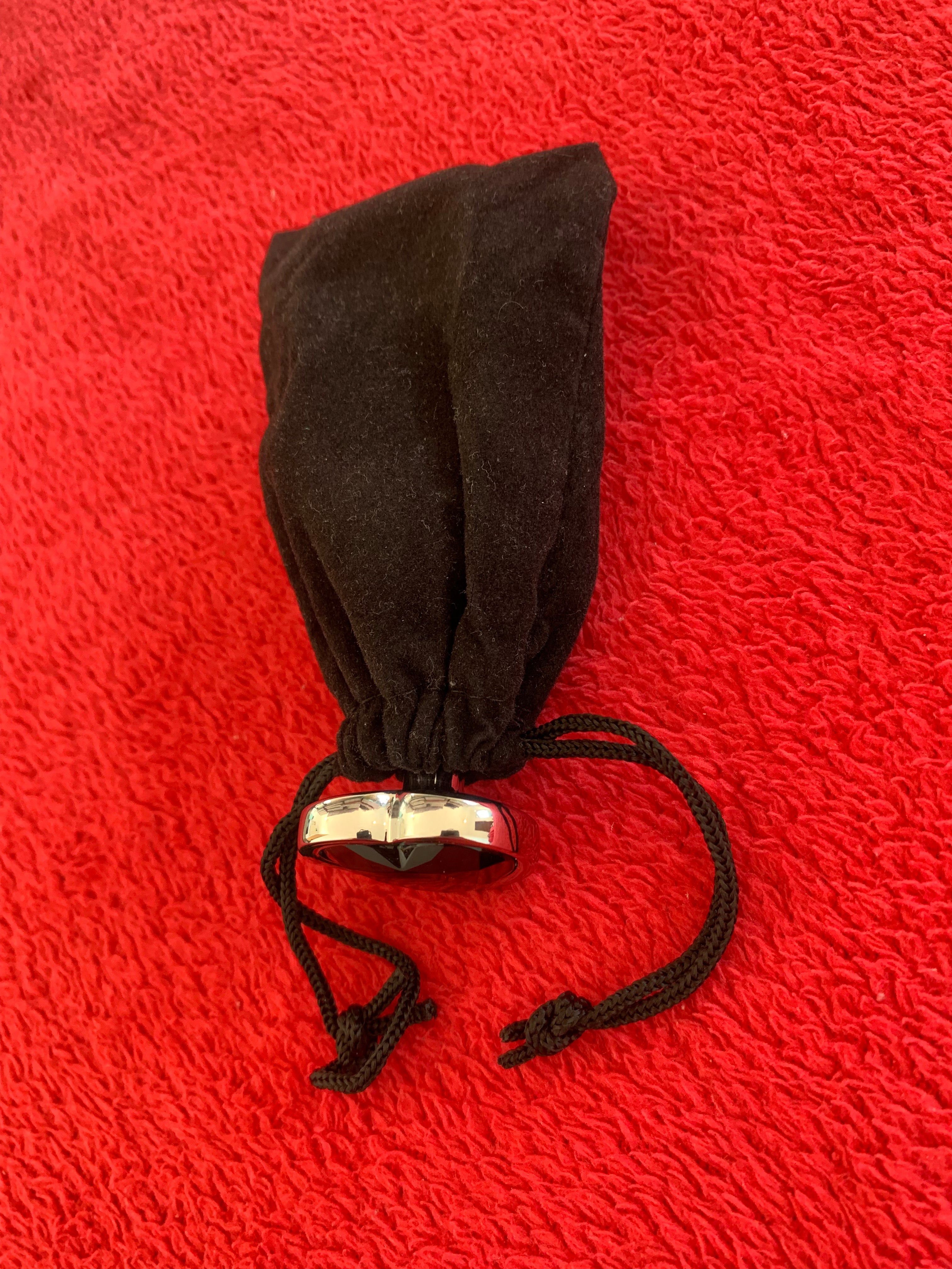 Plug Anal Pedra em Formato Coração